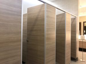 How to Choose the Right Restroom Partitions for Your Business