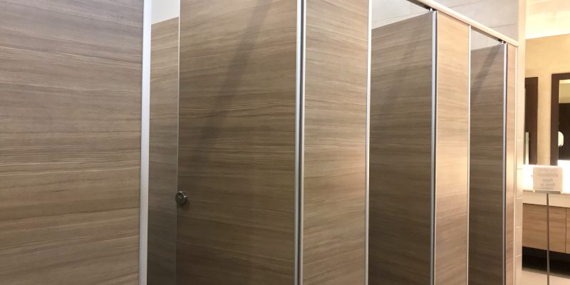 How to Choose the Right Restroom Partitions for Your Business